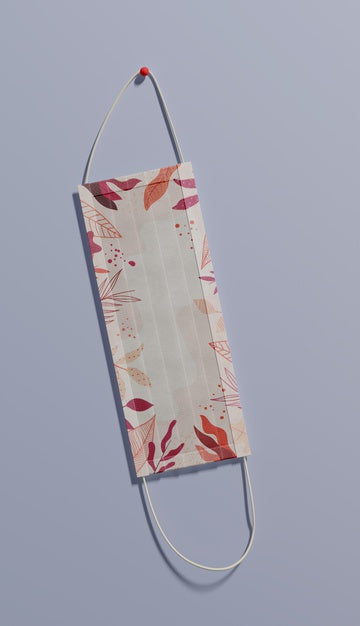 Free Above View Mask With Leaves Pattern Psd