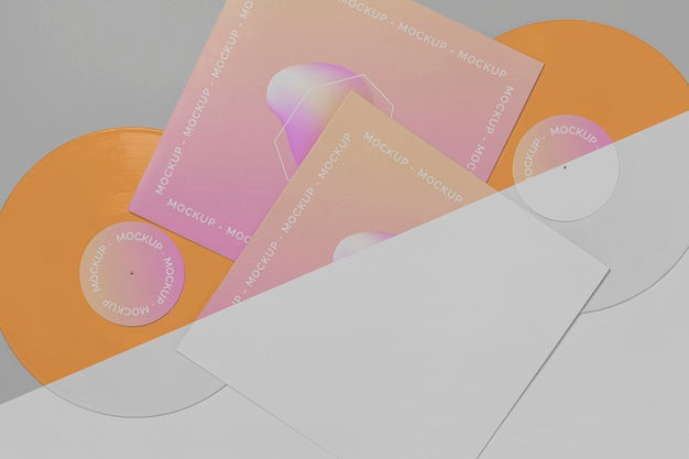 Free Abstract Retro Vinyl Disk With Packaging Mock-Up Psd
