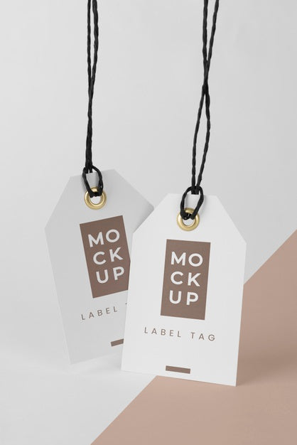 Free Arrangement Of Mock-Up Paper Tags Psd