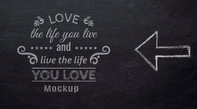 Free Blackboard Mock-Up With Chalk Arrow Psd