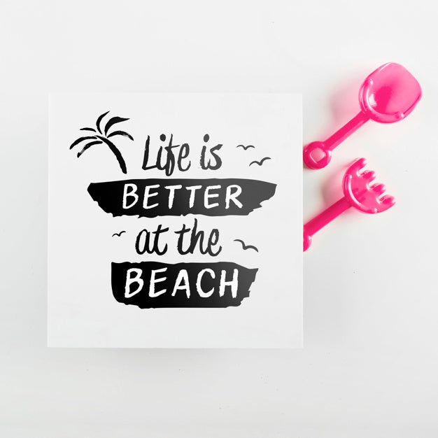 Free Card Mockup With Tropical Summer Concept With Plastic Shovel Psd