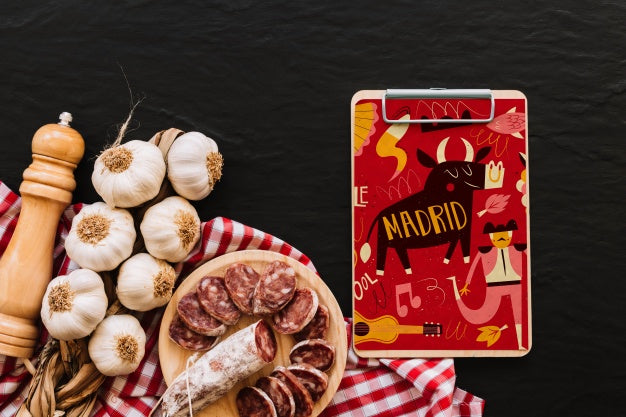 Free Clipboard Mockup With Food Concept Psd