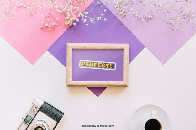 Free Decorative Botanical Mockup With Wooden Frame Psd