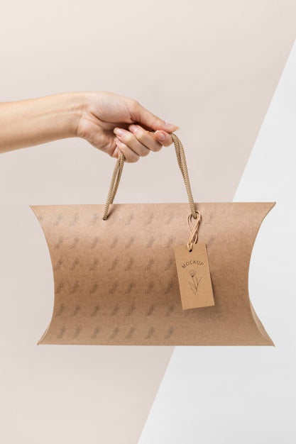 Free Eco-Friendly Packaging Bag Mock-Up Psd