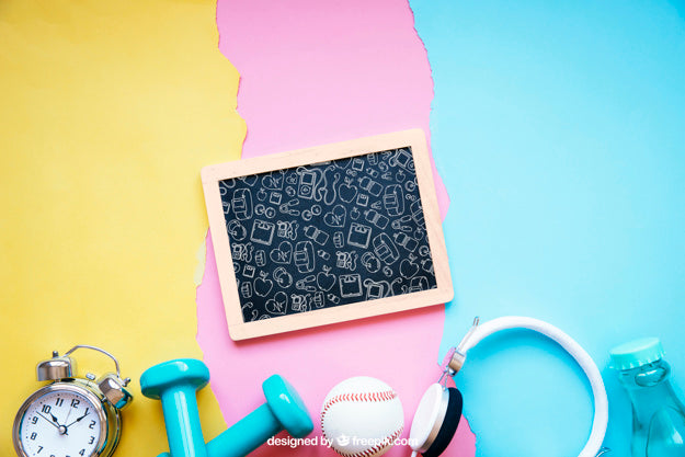 Free Fitness Mockup With Slate And Elements On Bottom Psd