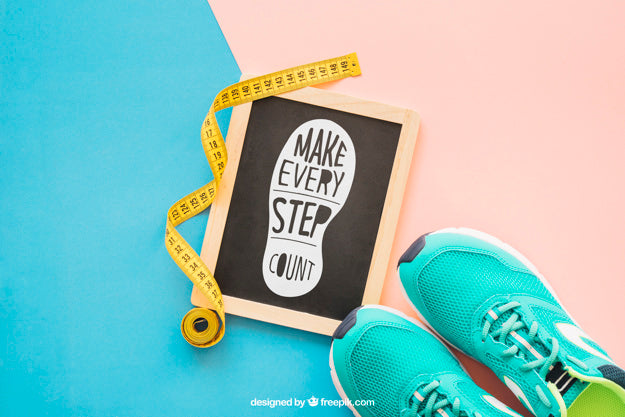 Free Fitness Mockup With Slate And Shoes Psd