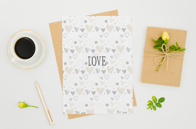 Free Flat Lay Paper Mock-Up On Desk Psd