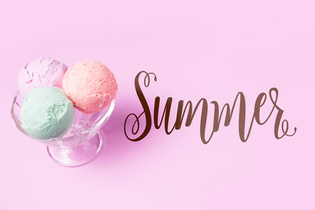 Free Flat Lay Summer Mockup With Copyspace And Ice Cream Psd