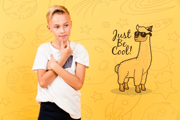 Free Front View Of Child Posing As If He'S Thinking Psd