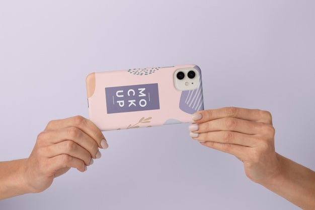 Free Hands Holding Smartphone With Mock-Up Phone Case Psd