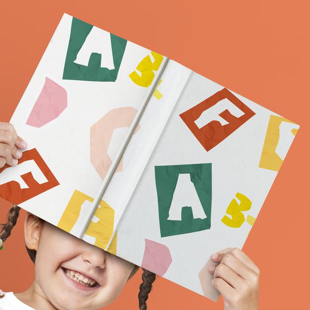 Free Hardcover Book Mockup In Girl'S Hands Psd