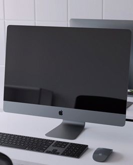 Free Imac Pro Psd Mockup Vol.4
