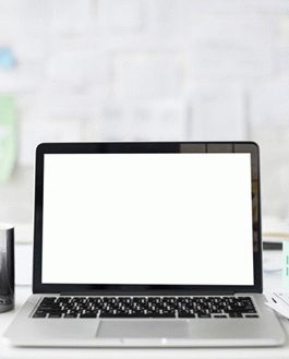 Free Macbook Pro Mockup Psd