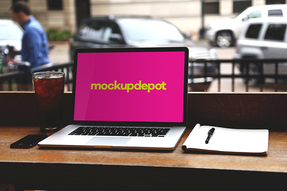 Free Macbook Pro Mockup