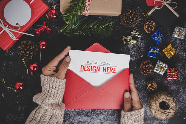 Free Merry Christmas Greeting Card Mockup Psd