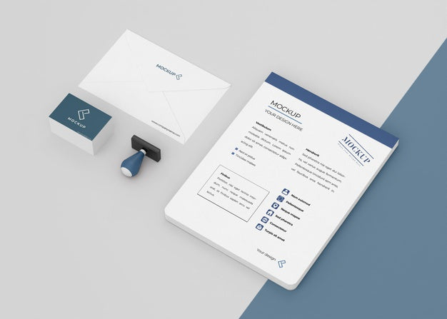 Free Minimal Mock-Up Stationery Composition Psd