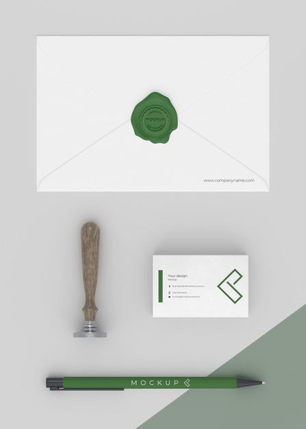Free Minimalist Mock-Up Stationery Arrangement Psd
