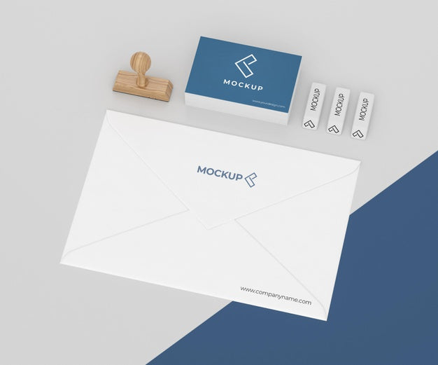 Free Minimalist Mock-Up Stationery Composition Psd