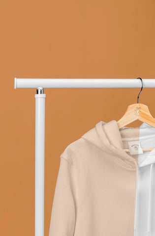 Free Mockup Hoodie Label Close Up Psd