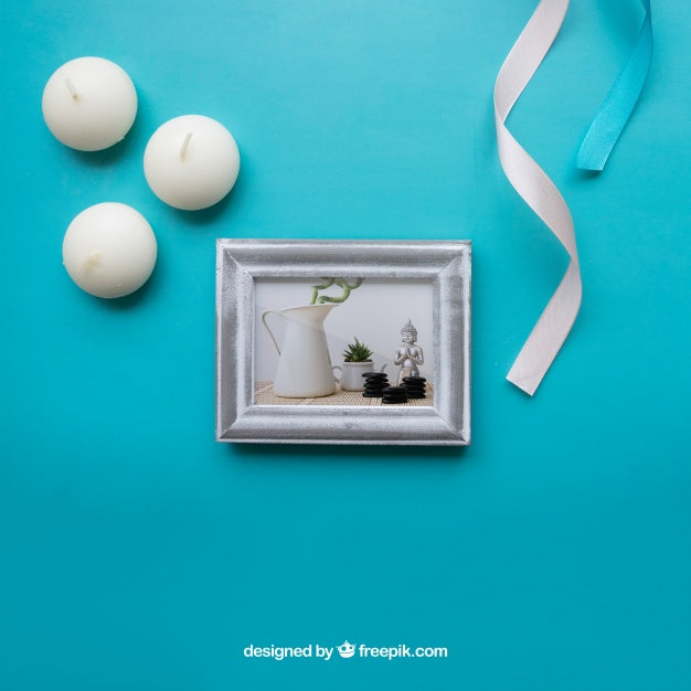 Free Mockup With Candles And Frame Psd