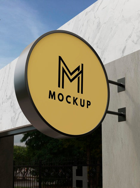 Free Outdoor Business Sign Mock-Up Psd