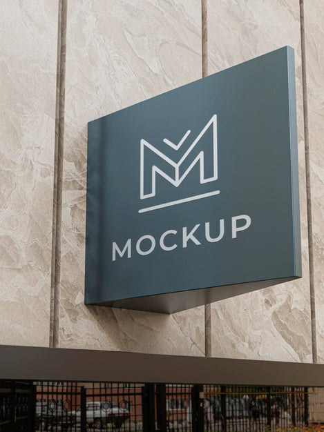 Free Outdoor Business Sign Mock-Up Psd