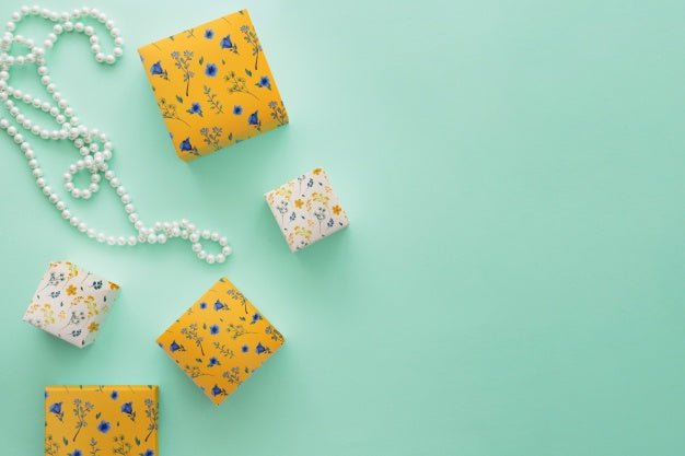 Free Packaging Mockup With Jewelry Concept And Copyspace Psd