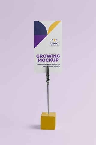 Free Paper Table Tent Mockup Isolated Psd