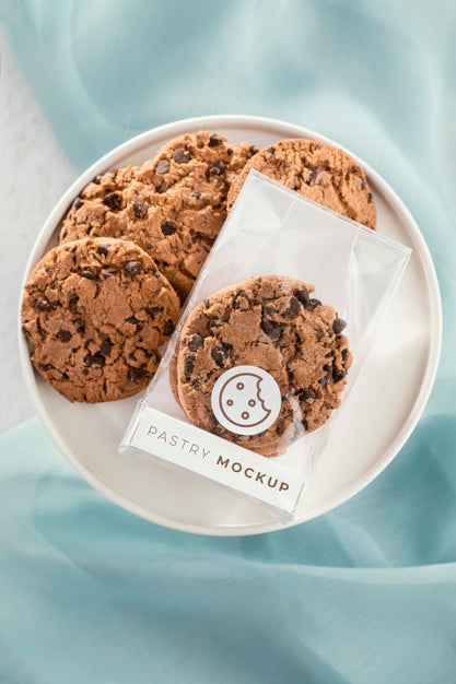 Free Pastry With Transparent Packaging Top View Psd