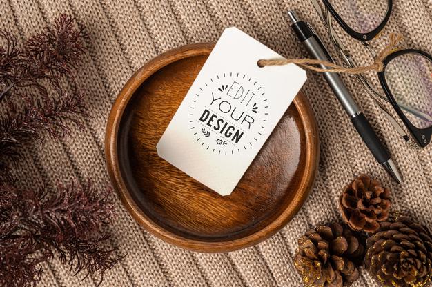 Free Present A Price Tag Psd Mockup Psd