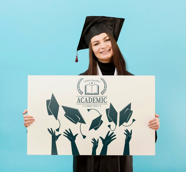 Free Proud University Student Holding Mock-Up Sign Psd