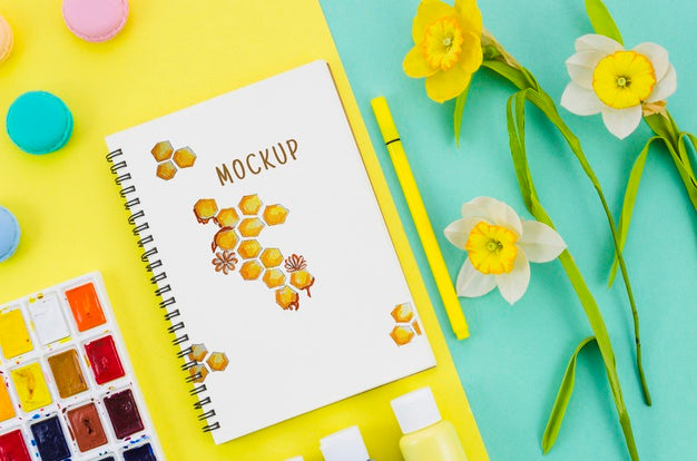 Free Realistic Honeycombs Drawn And Flowers Beside Psd