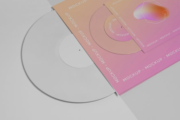 Free Retro Vinyl Disk With Abstract Packaging Mock-Up Psd