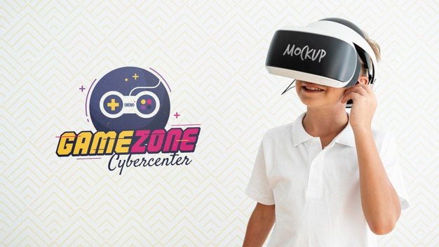 Free Smiley Kid Wearing Vr Glasses Psd