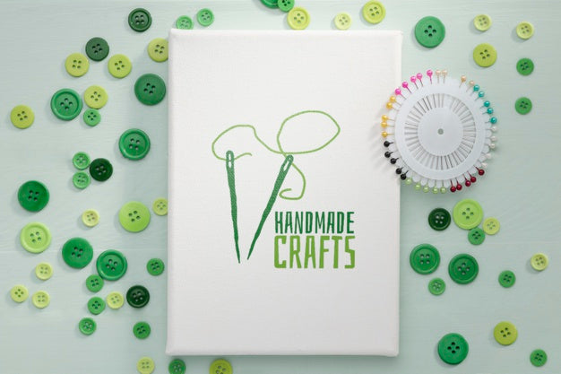 Free Top View Arrangement With Green Buttons Psd