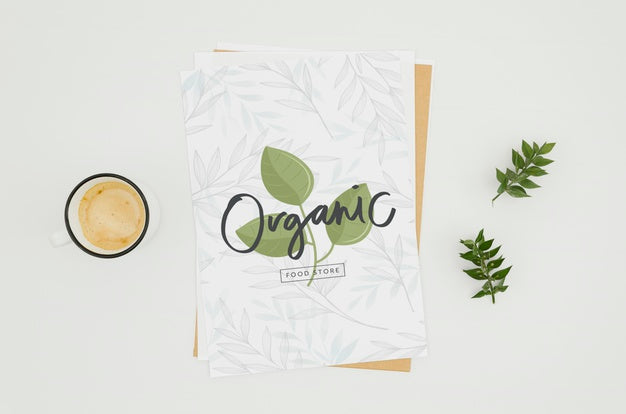 Free Top View Minimalist Paper Mock-Up On White Background Psd