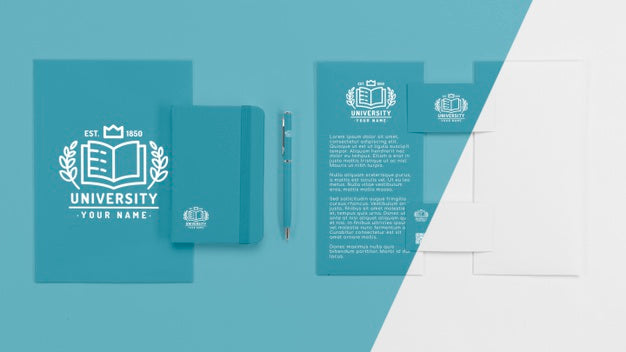 Free Top View Of Back To School Essentials With Notebooks Psd