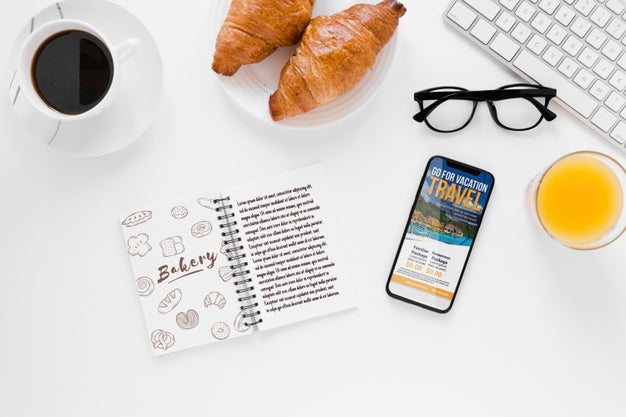 Free Top View Tasty Croissants With Orange Juice And Coffee Psd