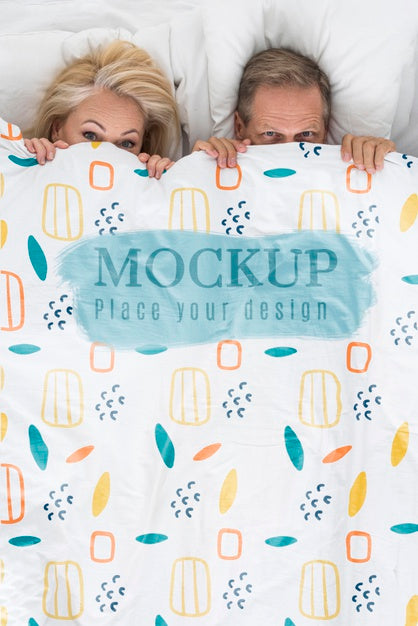 Free Top View Woman And Man Laying In Bed Psd