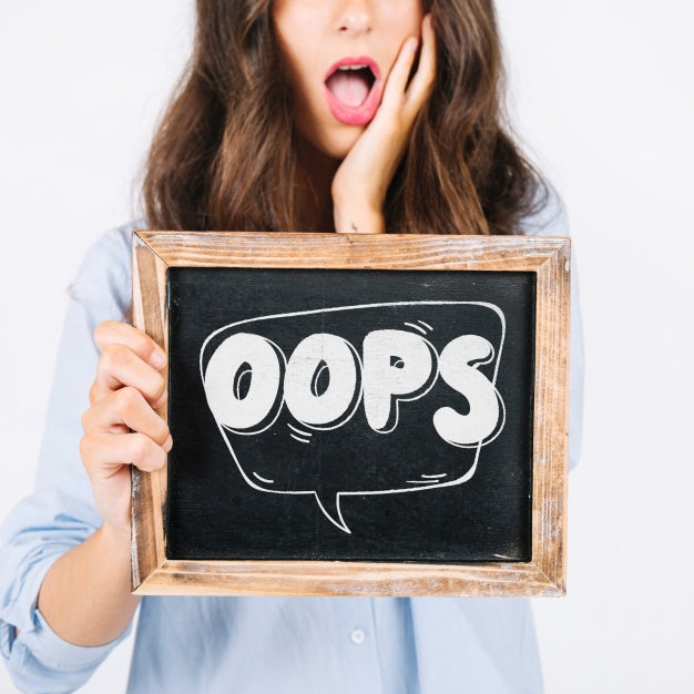 Free Woman Holding Slate Psd