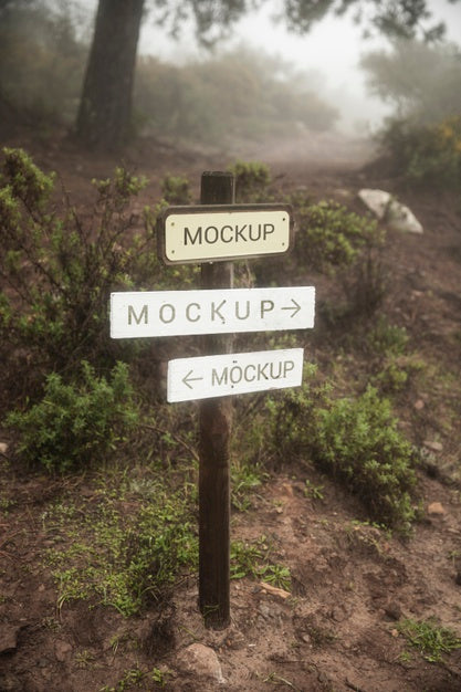 Free Wooden Route Signs Mock-Up In The Forest Psd