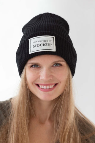 Free Young Woman Wearing Beanie Mockup Psd
