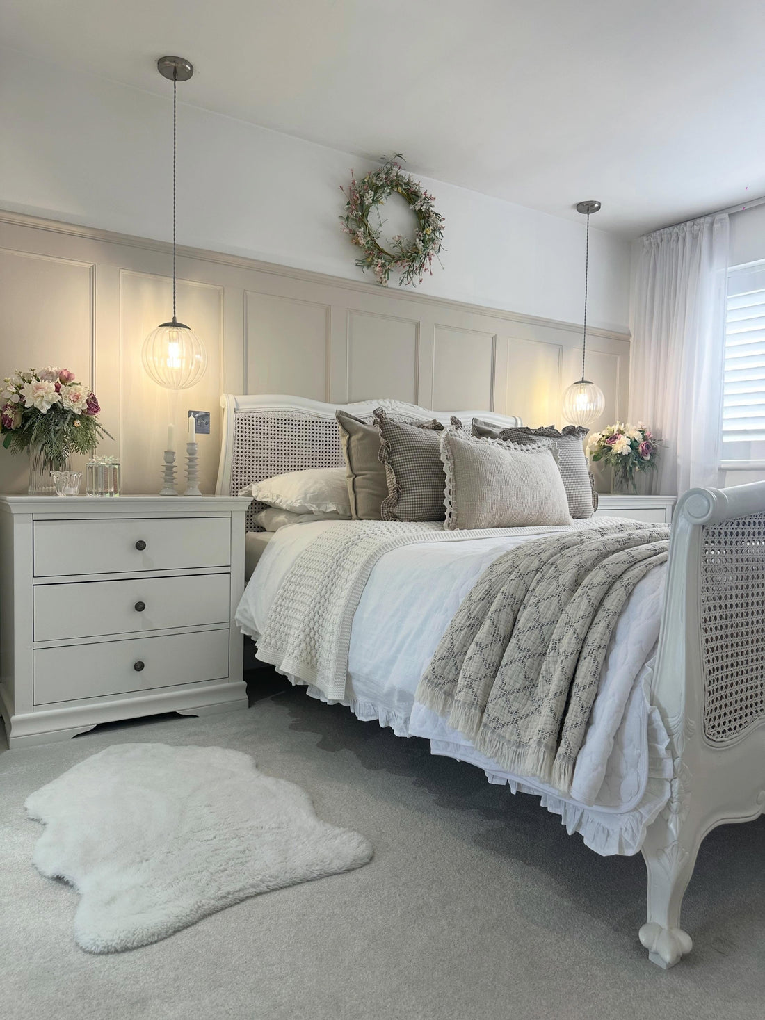 13 Dreamy Bedroom Rug Ideas