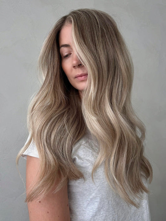 16 Natural-Looking Champagne Blonde Hair Color That Elevates Your Style