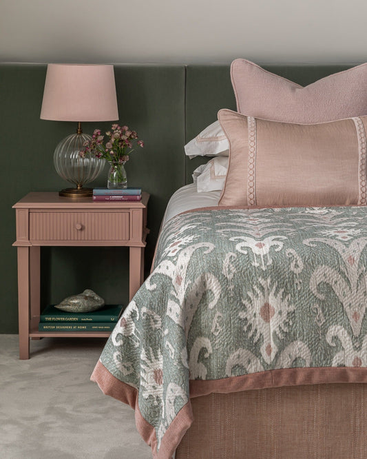 14 Cozy Pink and Green Bedroom Ideas That Feel Right 2026