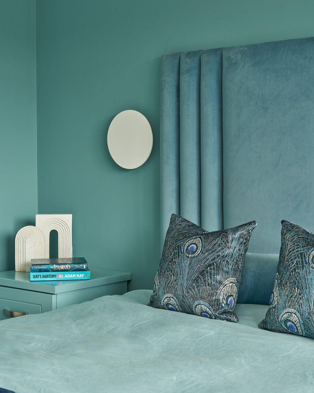 25 Turquoise Bedroom Ideas for a Polished Look