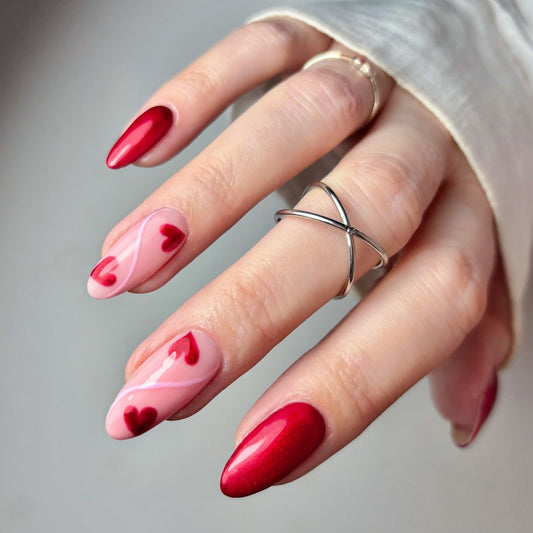 15 Stylish Heart Nail Ideas That Shine