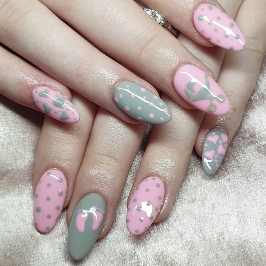 13 Stunning Pink and Grey Nail Ideas