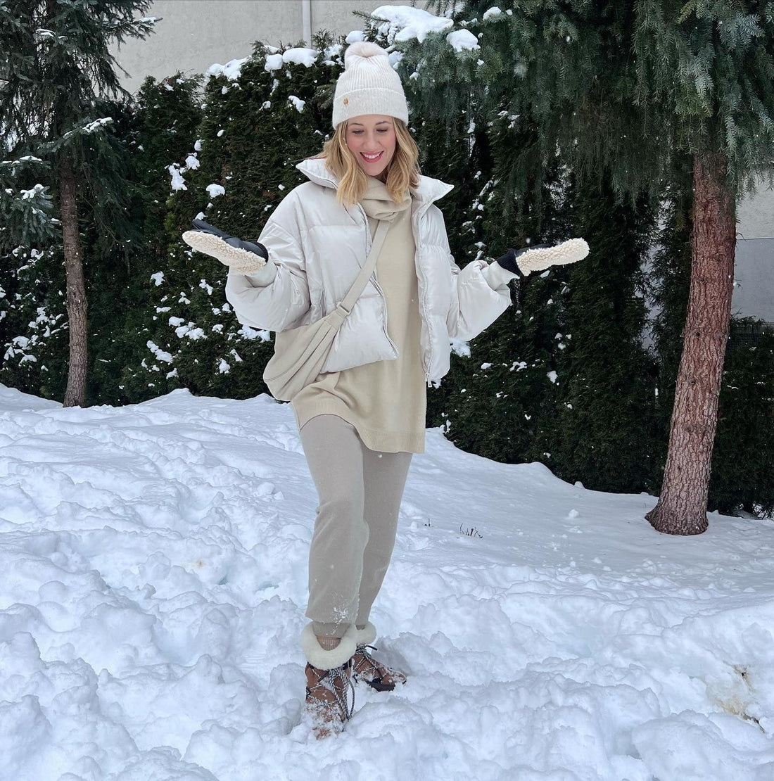 13 Cozy Snow Outfits for Women 2026