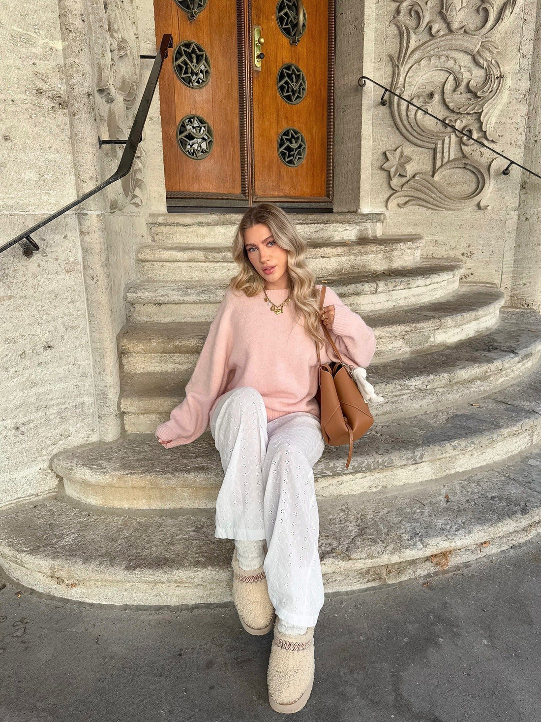 18 Daily Sweater Outfits Inspiration